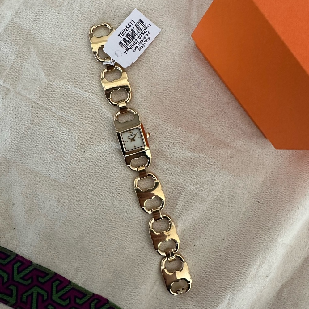 New Tory Burch signature T link gold watch - Picture 7 of 9